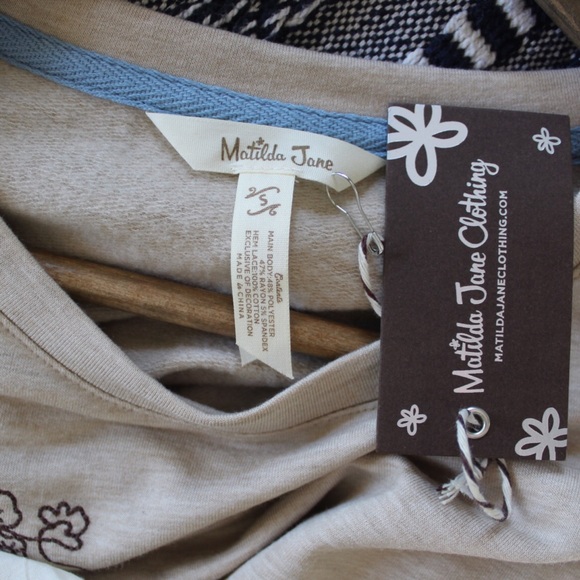 Matilda Jane NWT Bohemian Long Sleeve Neutral Top Small - Picture 7 of 7